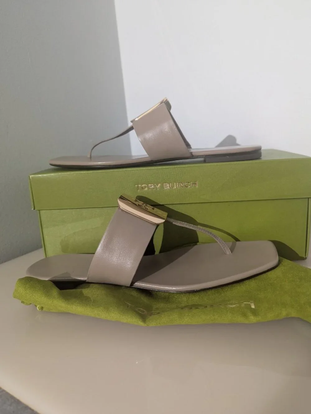 Tory Burch Georgia Tan Dark Elk Two Tone Metal Gold Silver Flat Sandals Thong